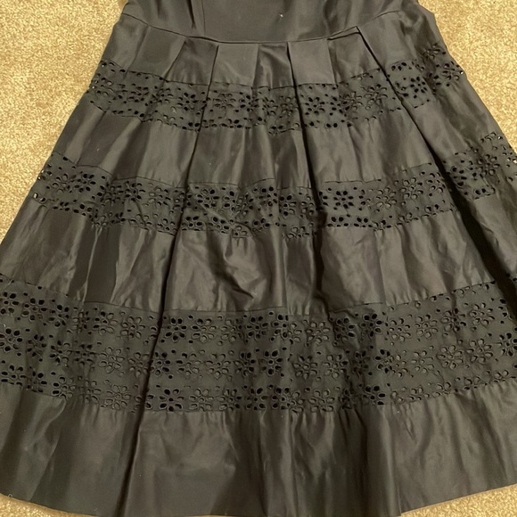 Ann Taylor Little Black Dress. Fitting: Fit & Flare; Size 0 Petite - Picture 3 of 4